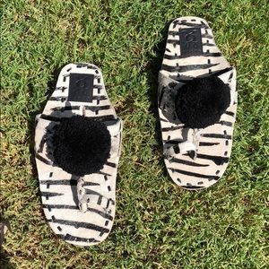Stylish Black and White Pom-Pom Sandals